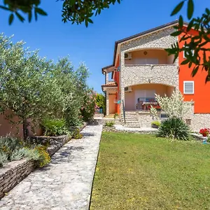 Apartment Orange Ii, Medulin